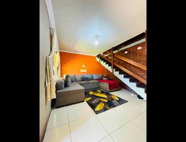 3 BEDROOM APARTMENT FOR SALE IN MONTCLAIR